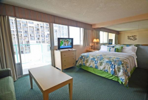 Aloha Surf 1205 Two Beds, Pool, Walk to WAIKIKI BEACH!